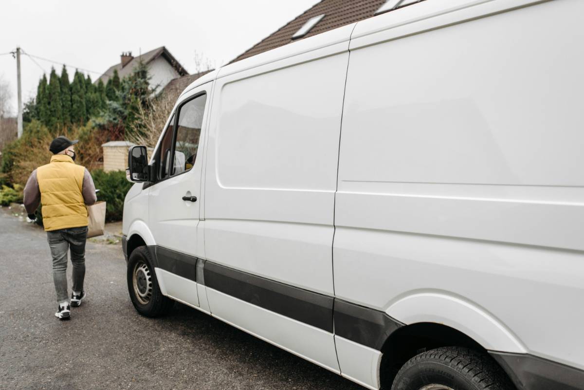 Bobtail Insurance Explained: Coverage When You’re Not Under Dispatch